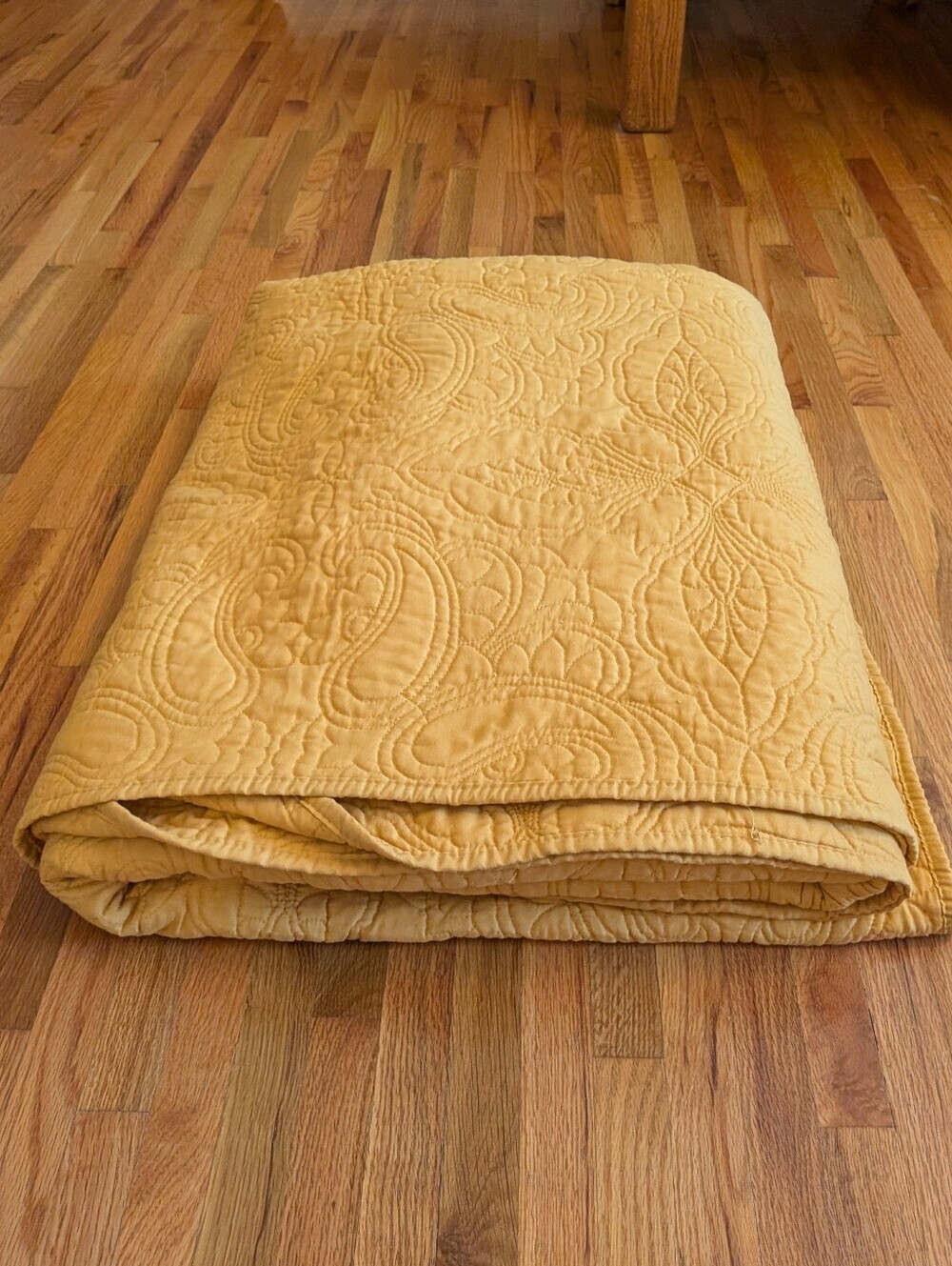 Vintage 90's Paisley Floral Goldenrod Yellow Cottegecore Cotton Blend Quilt